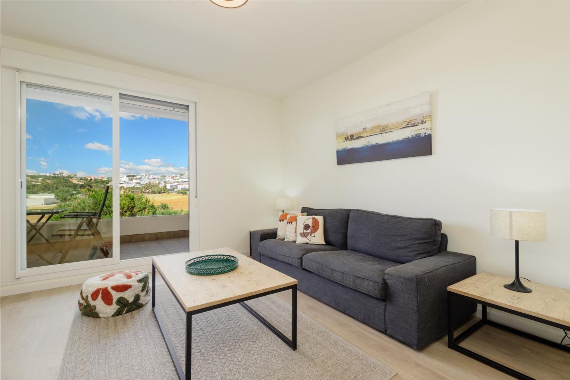 Apartamento Contemporary 2 Bedroom In Nueva Andalucia Marbella