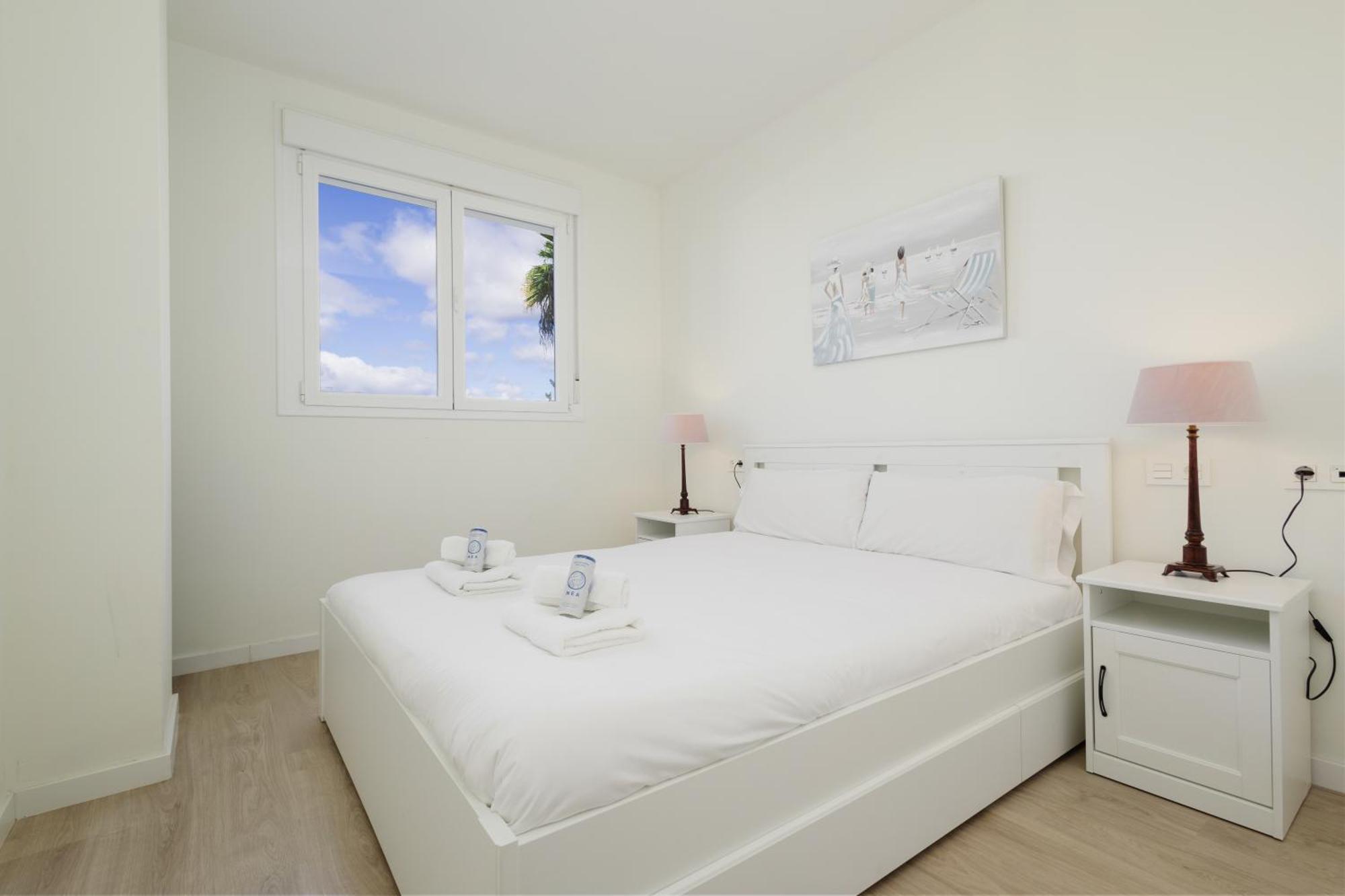Contemporary 2 Bedroom In Nueva Andalucia Apartamento *