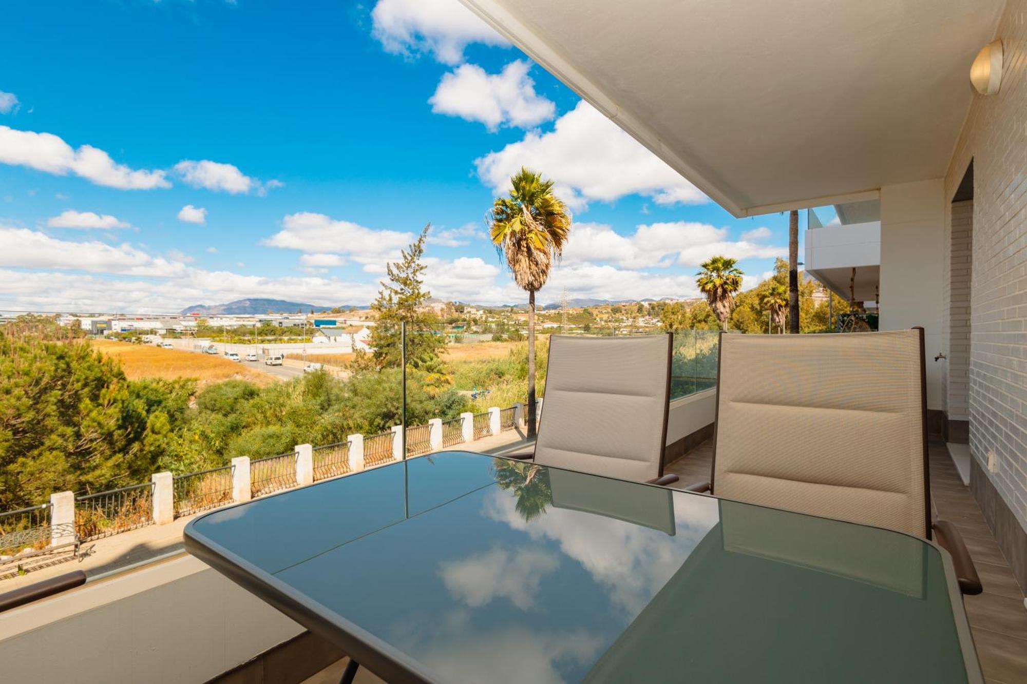 Apartamento Contemporary 2 Bedroom In Nueva Andalucia Marbella