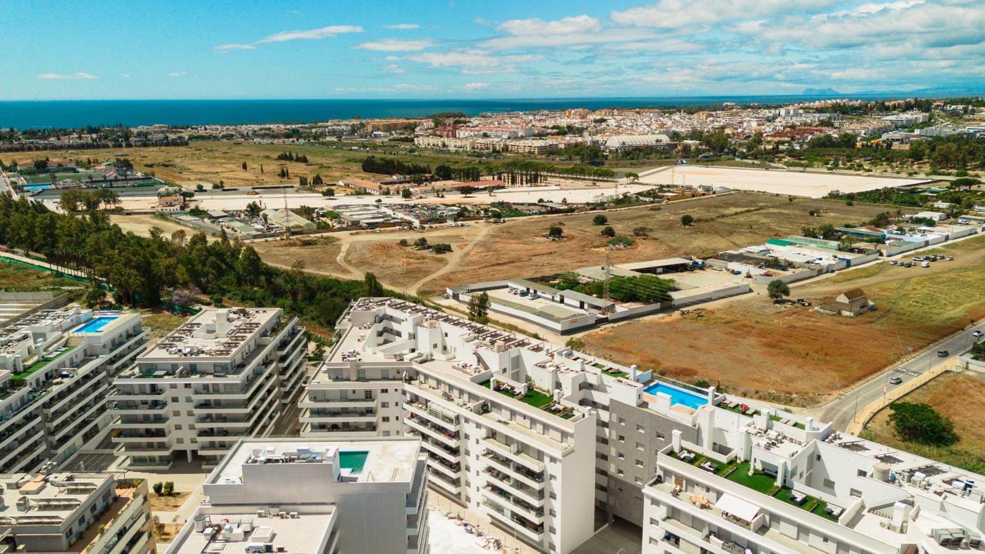 Contemporary 2 Bedroom In Nueva Andalucia Apartamento